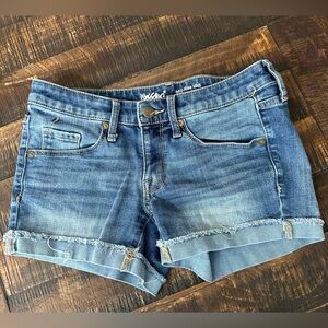 Mossimo jean shorts! Size 00 & super stretchy!